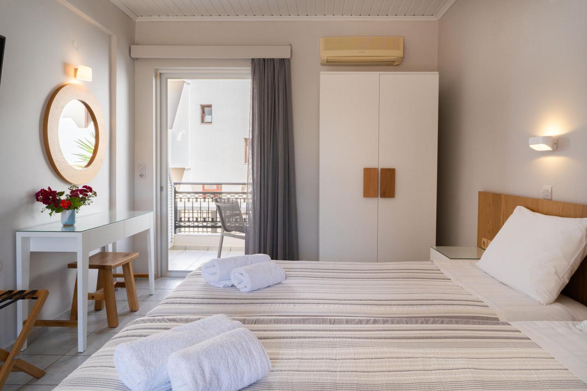 Medousa Studio & Apartments Plakias Exterior photo